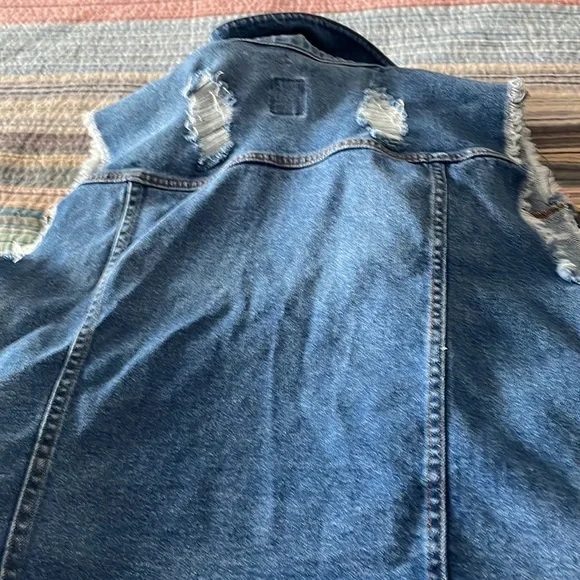 Wild fable distressed denim vest xl - Picture 6 of 6
